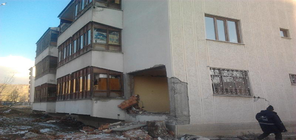 "Yapı Hasarı Nedeniyle Zarara Uğrayan Kişilerin Hakları Korunacak ve Doğabilecek Zararların Tazmini Sağlanacaktır."